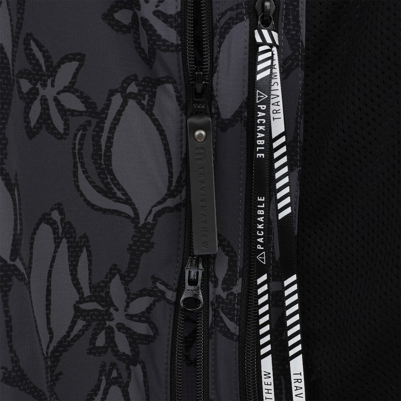 【Travis Mathew】トラヴィスマシュー 軽量 ポケッタブル ジャケット(MENS) 7AM001