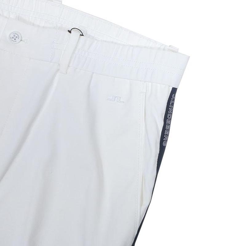 メンズパンツ 071-77811-119 22FW J.LINDEBERG ジェイ・リンドバーグ メンズゴルフウェア パンツ サイド ライン パンツ ブラック ゴルフ用品,メンズウェア,ゴルフウェア,J.LINDERBERG,ジェイ・リンドバーグ,パンツ,メンズ,ブラック,ロゴ入り,軽量,ストレッチ性,撥水加工,オールシーズン