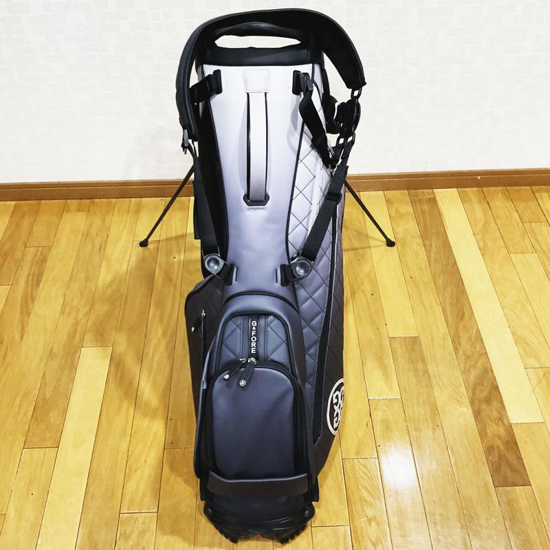 【G/FORE】Mens JP Daytona Plus Golf Bag ONYX Gradient　ジーフォア　メンズ　JP　デイトナ プラス　ゴルフバッグ　オニキスグラデーション　スタンド付き　G4AF22A25JP／073429802　G/FORE,ジーフォア,ゴルフ用品,ゴルフバッグ,キャディバッグ,キャディバック,スタンド付き,軽量,メンズ,ユニセックス